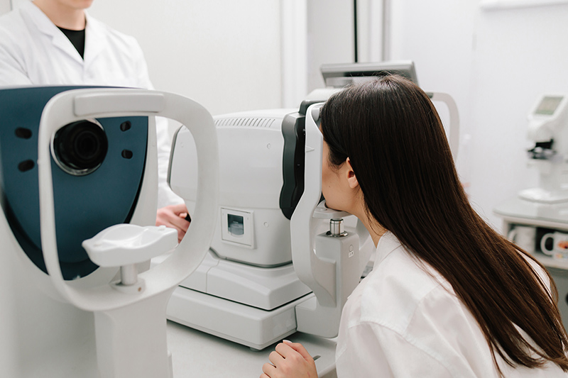 Pre-LASIK Evaluation: What Tests Are Performed?